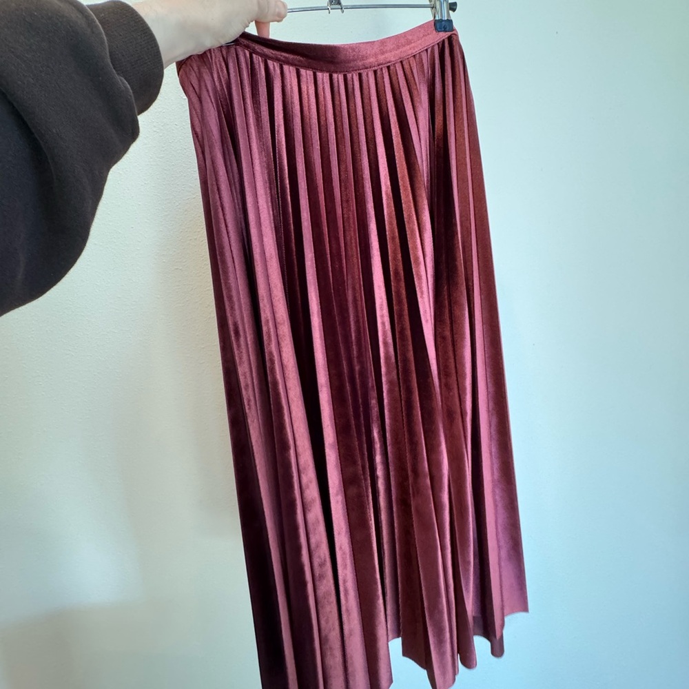 Banana Republic Pleated Midi Skirt Size 8 Tall